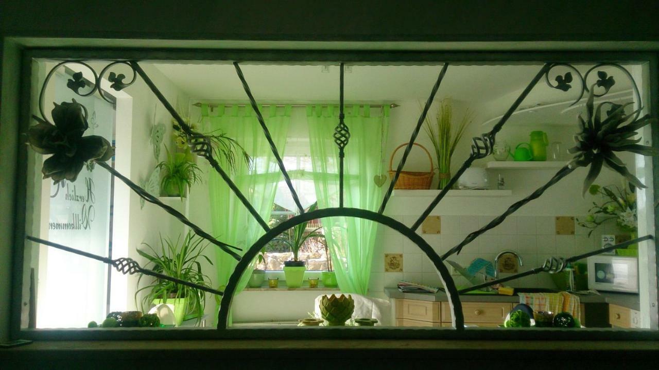 Serpina Apartment Lobsal Ngoại thất bức ảnh